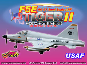f590g_leftside_255V020_20050130_2832x2128x300_brand_logo_grad_300w08q