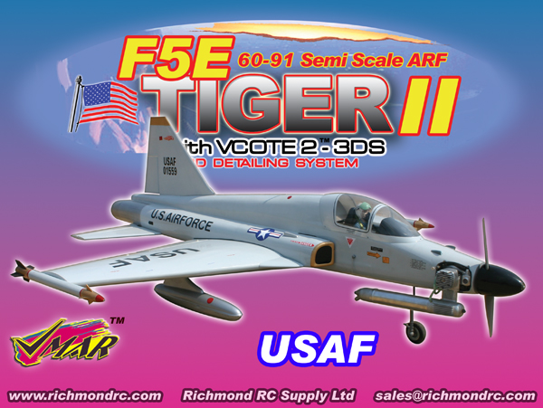 f590g_rightfront_035V025_20050130_2832x2128x300_brand_logo_grad_600w12q