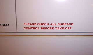 a00142 wing check warnings.jpg (14539 bytes)