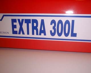 extra300fuselagegraphics300l.jpg (16929 bytes)