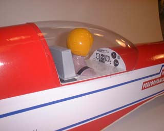 extra300redcockpitrightrear.jpg (17067 bytes)